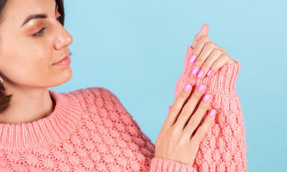 Scopri i Top 3 smalti semipermanenti professionali per un'estate all'insegna del colore e della durata